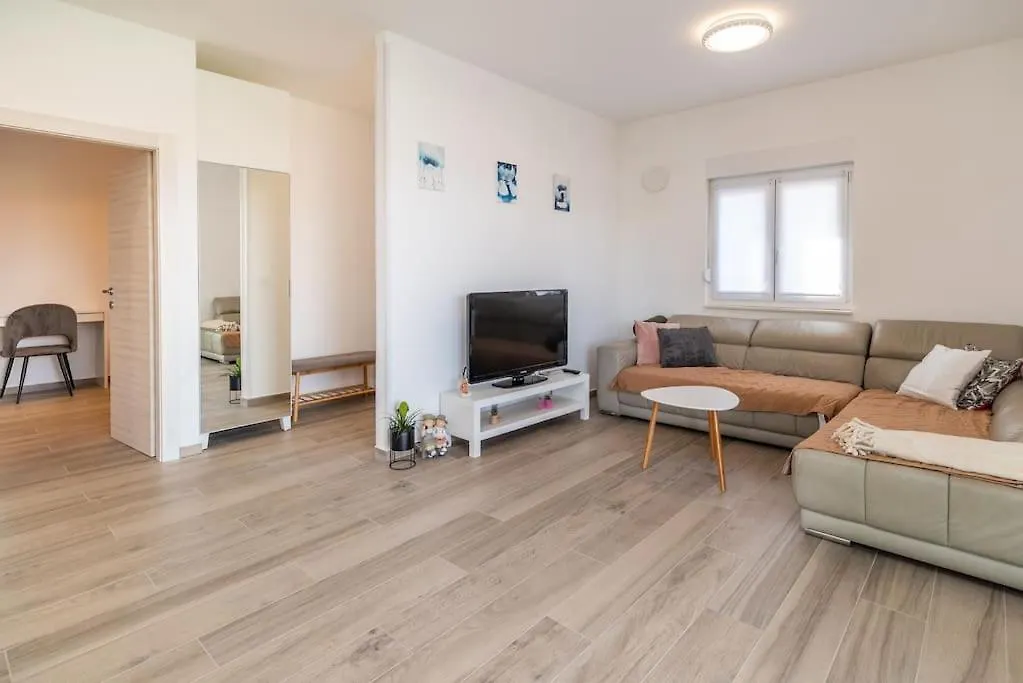 Apartmani Krtica 1 Vrbnik  0*, Vrbnik (Primorje-Gorski Kotar)